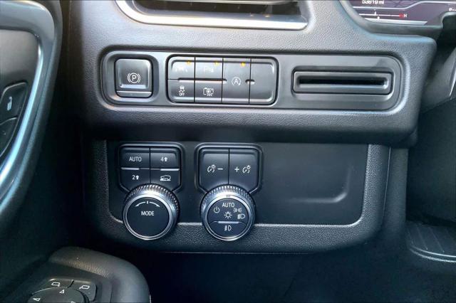 2023 GMC Yukon XL 4WD SLT