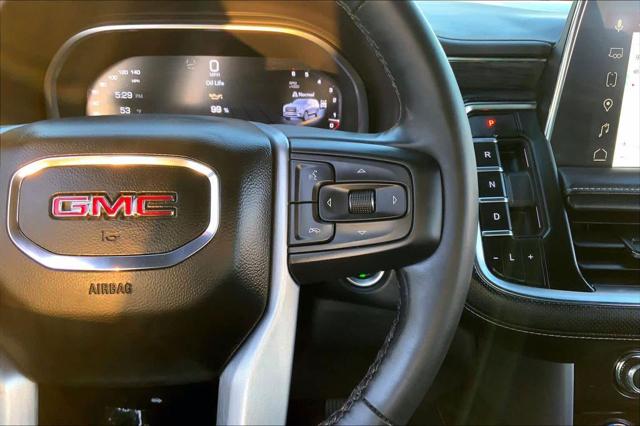 2023 GMC Yukon XL 4WD SLT