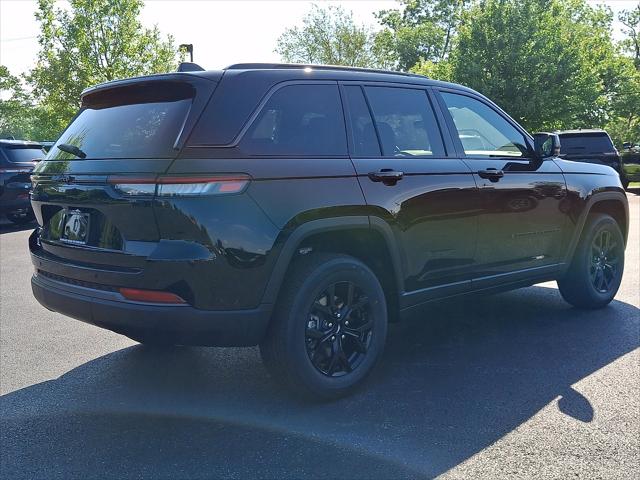 2026 Jeep Grand Cherokee GRAND CHEROKEE LAREDO ALTITUDE 4X4 2026 Jeep Grand Cherokee GRAND CHEROKEE LAREDO ALTITUDE 4X4