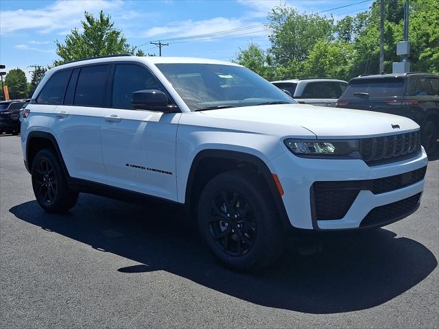 2026 Jeep Grand Cherokee GRAND CHEROKEE LAREDO ALTITUDE 4X4