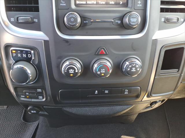 2024 Ram 1500 Classic Warlock Crew Cab 4x4 5'7" Box