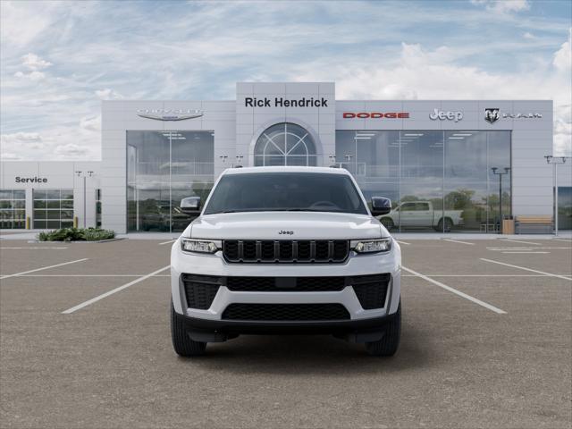 New 2026 Bright White Clear-Coat Exterior Paint Jeep Laredo Altitude image 32