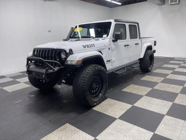 2022 Jeep Gladiator Sport for sale in Seymour, IN