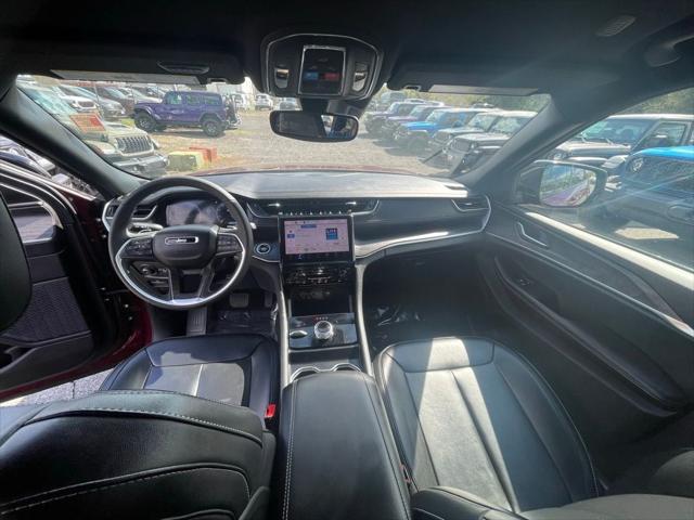 2025 Jeep Grand Cherokee L Limited 4x4 2025 Jeep Grand Cherokee L Limited 4x4