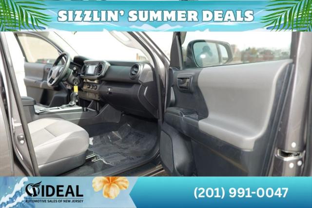 2016 Toyota Tacoma SR