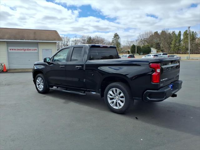 2020 Chevrolet Silverado 1500 4WD Double Cab Standard Bed Custom