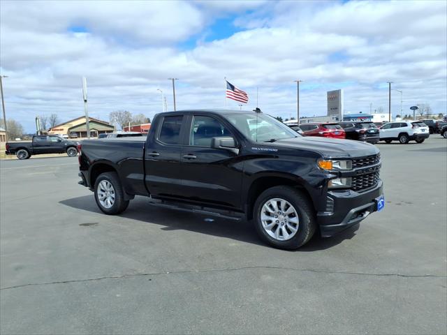 2020 Chevrolet Silverado 1500 4WD Double Cab Standard Bed Custom