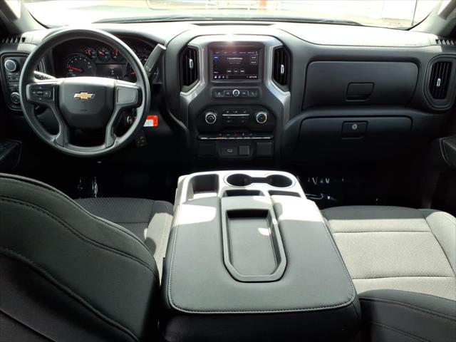 2020 Chevrolet Silverado 1500 4WD Double Cab Standard Bed Custom
