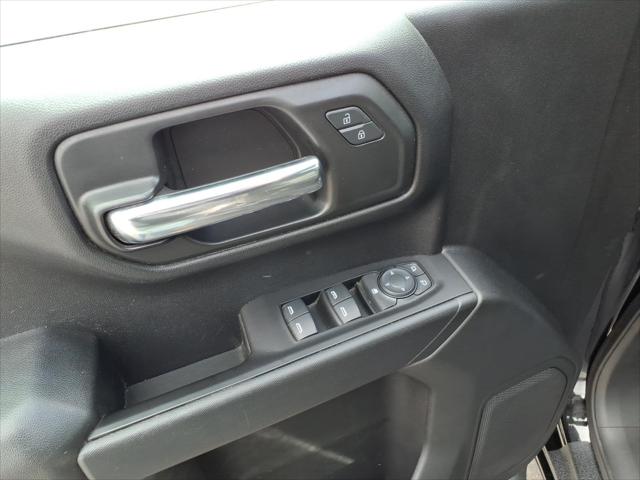2020 Chevrolet Silverado 1500 4WD Double Cab Standard Bed Custom