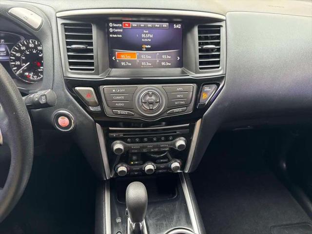 2020 Nissan Pathfinder S 2WD