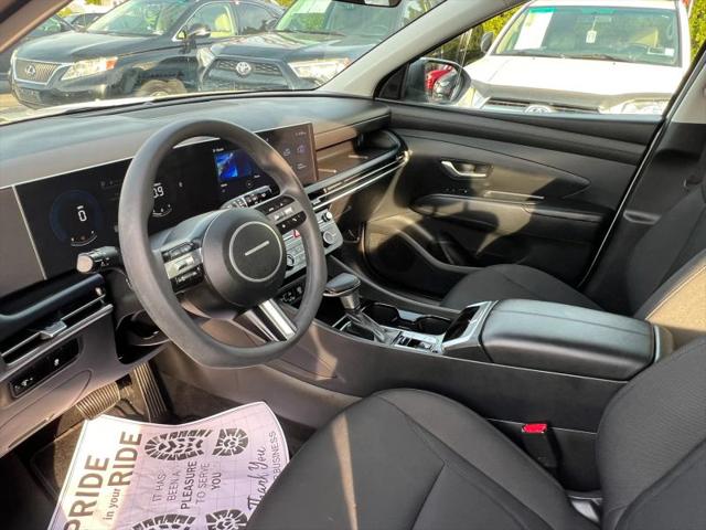 2025 Hyundai Tucson SE