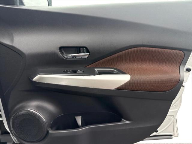 2020 Nissan Kicks SR Xtronic CVT