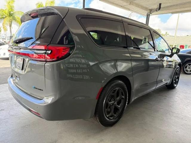 2021 Chrysler Pacifica Hybrid Limited