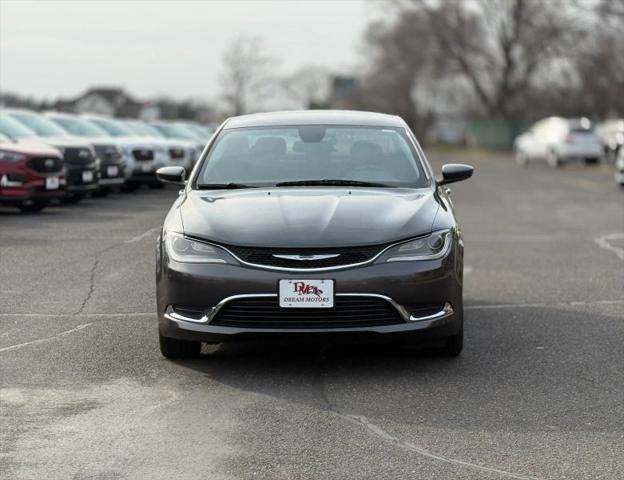 2016 Chrysler 200 Limited