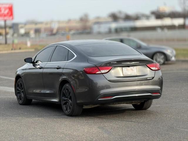 2016 Chrysler 200 Limited