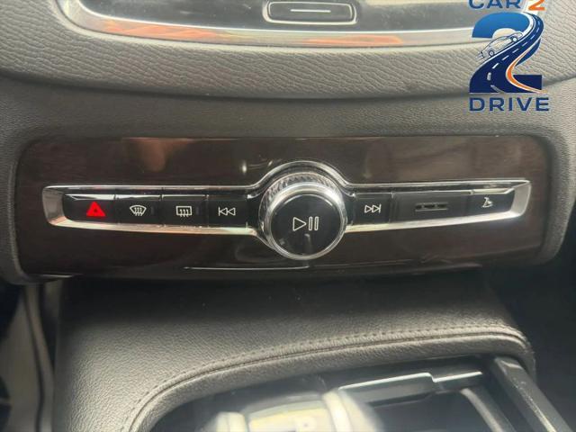 2019 Volvo XC90 T5 Momentum