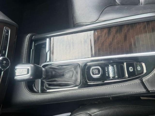 2019 Volvo XC90 T5 Momentum