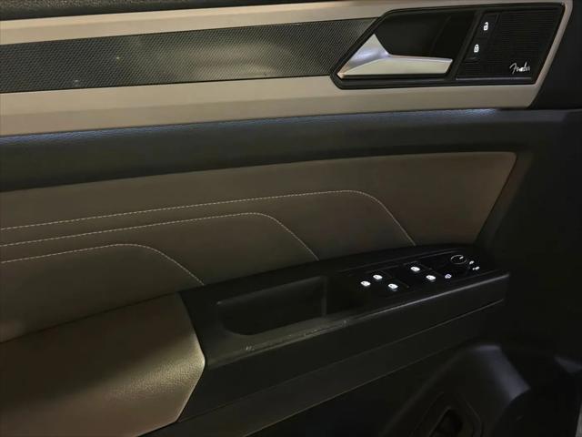 2022 Volkswagen Atlas 3.6L V6 SEL Premium R-Line