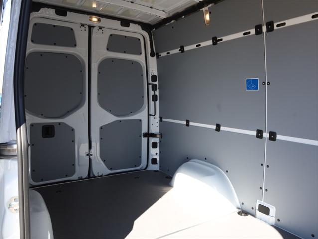 2026 Mercedes-Benz Sprinter 2500 Cargo 144 WB