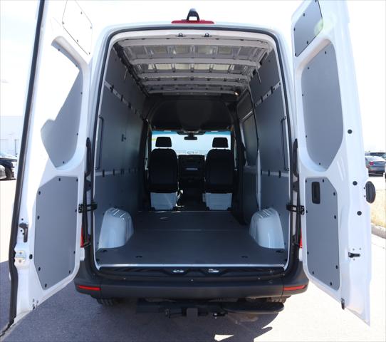 2026 Mercedes-Benz Sprinter 2500 Cargo 144 WB