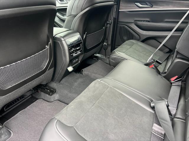 2026 Jeep Grand Cherokee L Altitude 4x4