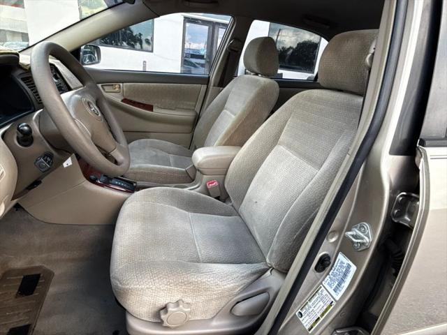 2004 Toyota Corolla LE