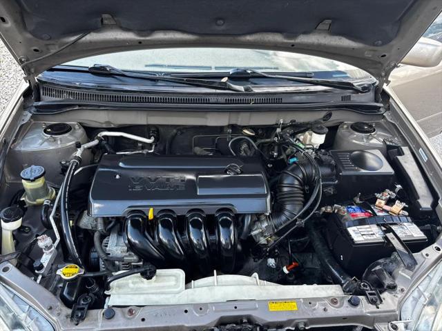 2004 Toyota Corolla LE