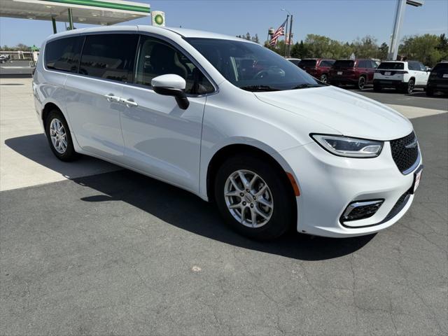 2023 Chrysler Pacifica Touring L for sale in Kimball, MN