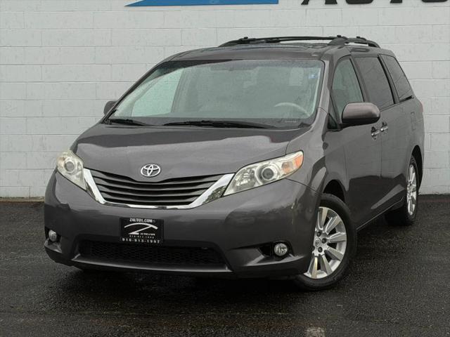 2014 Toyota Sienna XLE 7 Passenger for sale in Sacramento, CA