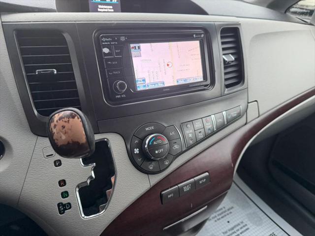 2014 Toyota Sienna XLE 7 Passenger