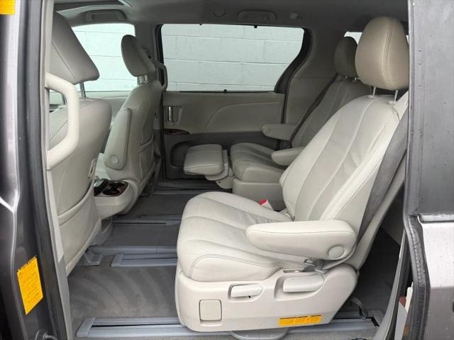 2014 Toyota Sienna XLE 7 Passenger