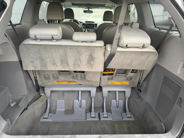 2014 Toyota Sienna XLE 7 Passenger