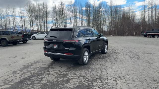 2026 Jeep Grand Cherokee Altitude 4x4