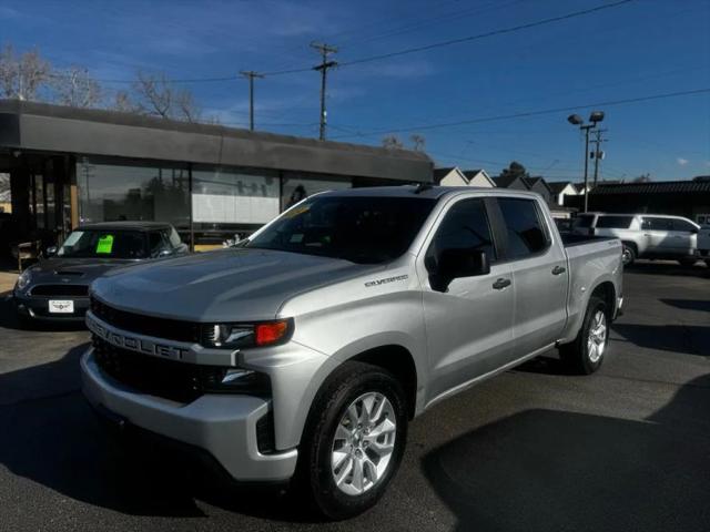 2022 Chevrolet Silverado 1500 4WD Crew Cab Short Bed Custom