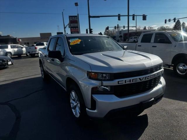 2022 Chevrolet Silverado 1500 4WD Crew Cab Short Bed Custom