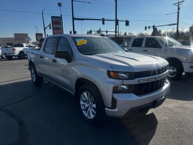 2022 Chevrolet Silverado 1500 4WD Crew Cab Short Bed Custom