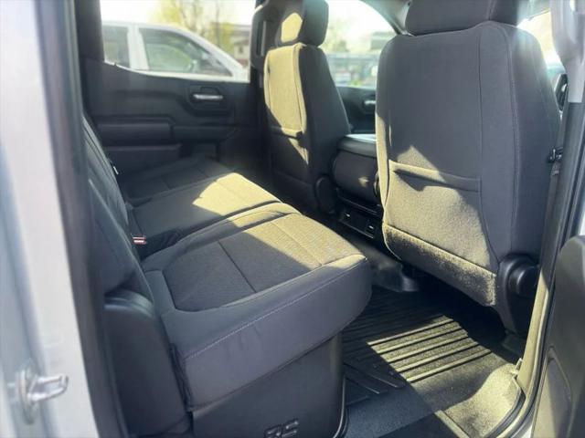 2022 Chevrolet Silverado 1500 4WD Crew Cab Short Bed Custom