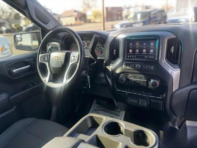 2022 Chevrolet Silverado 1500 4WD Crew Cab Short Bed Custom