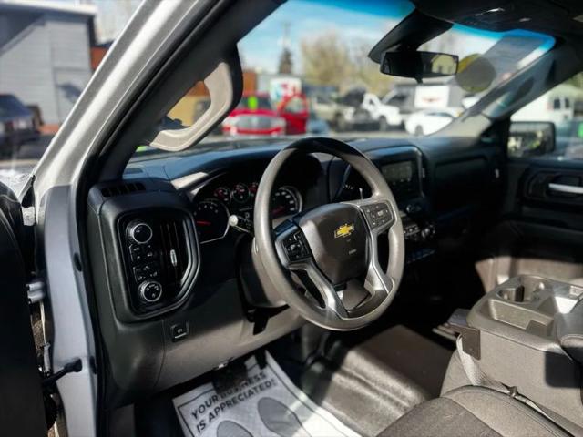 2022 Chevrolet Silverado 1500 4WD Crew Cab Short Bed Custom