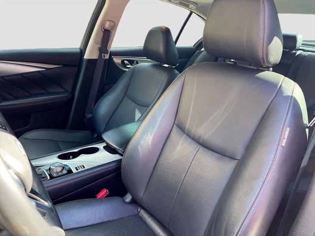 2022 INFINITI Q50 LUXE