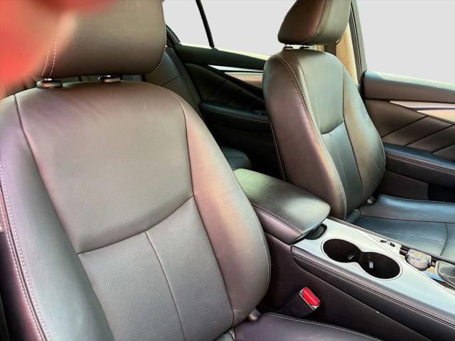 2022 INFINITI Q50 LUXE
