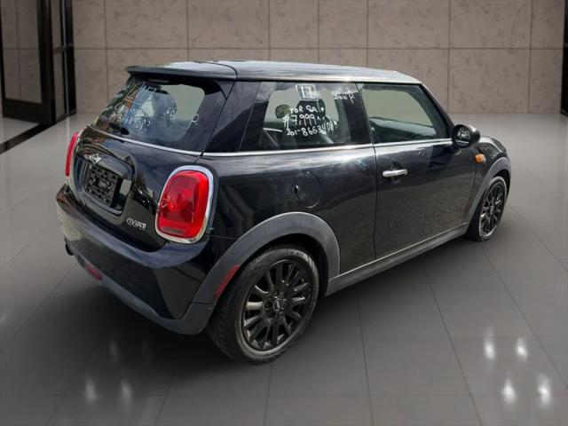 2017 MINI Hardtop Cooper