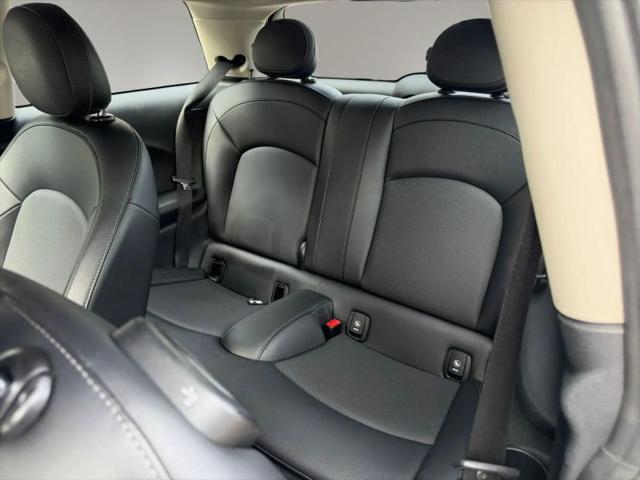 2017 MINI Hardtop Cooper