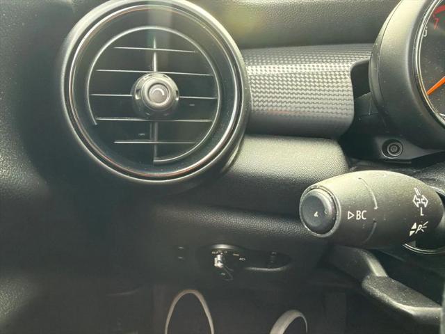 2017 MINI Hardtop Cooper