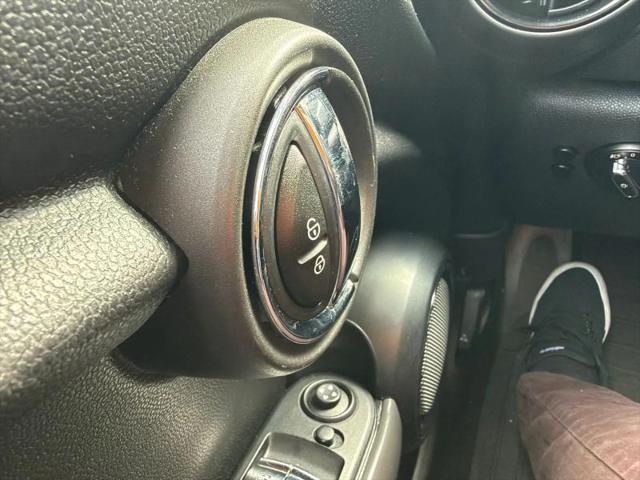 2017 MINI Hardtop Cooper