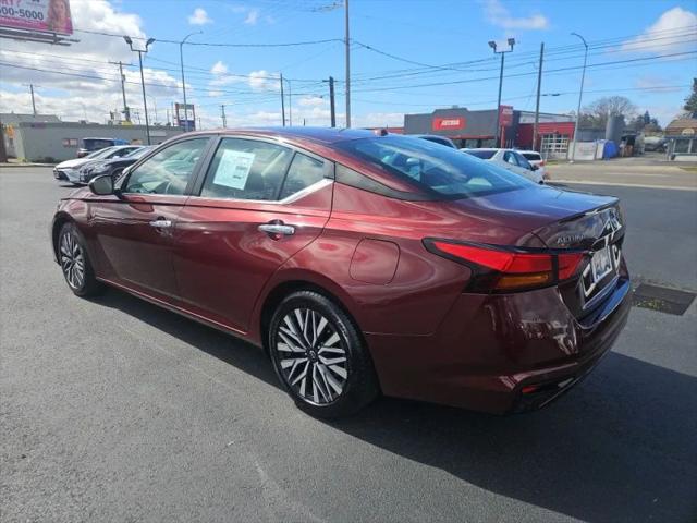 2024 Nissan Altima SV FWD