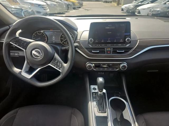 2024 Nissan Altima SV FWD