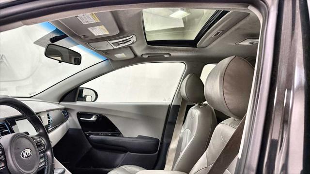 2017 Kia Niro Touring