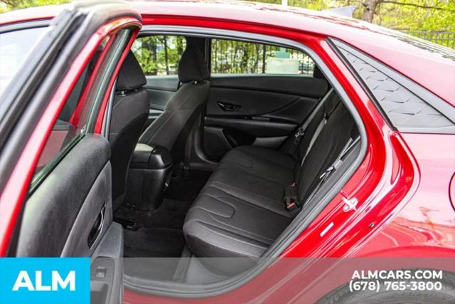 2025 Hyundai Elantra SEL Sport