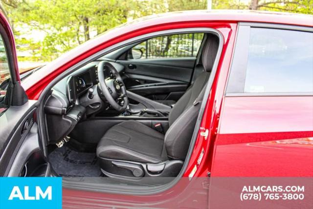 2025 Hyundai Elantra SEL Sport